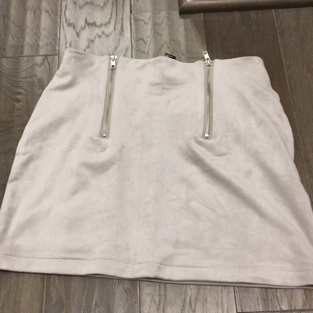 Gray mini skirt